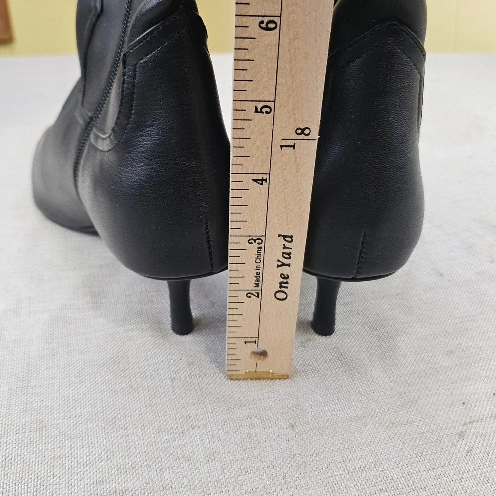 Steven New York Bana Ankle Boots Womens 9 Black Kitten Heel Pointed Toe Booties